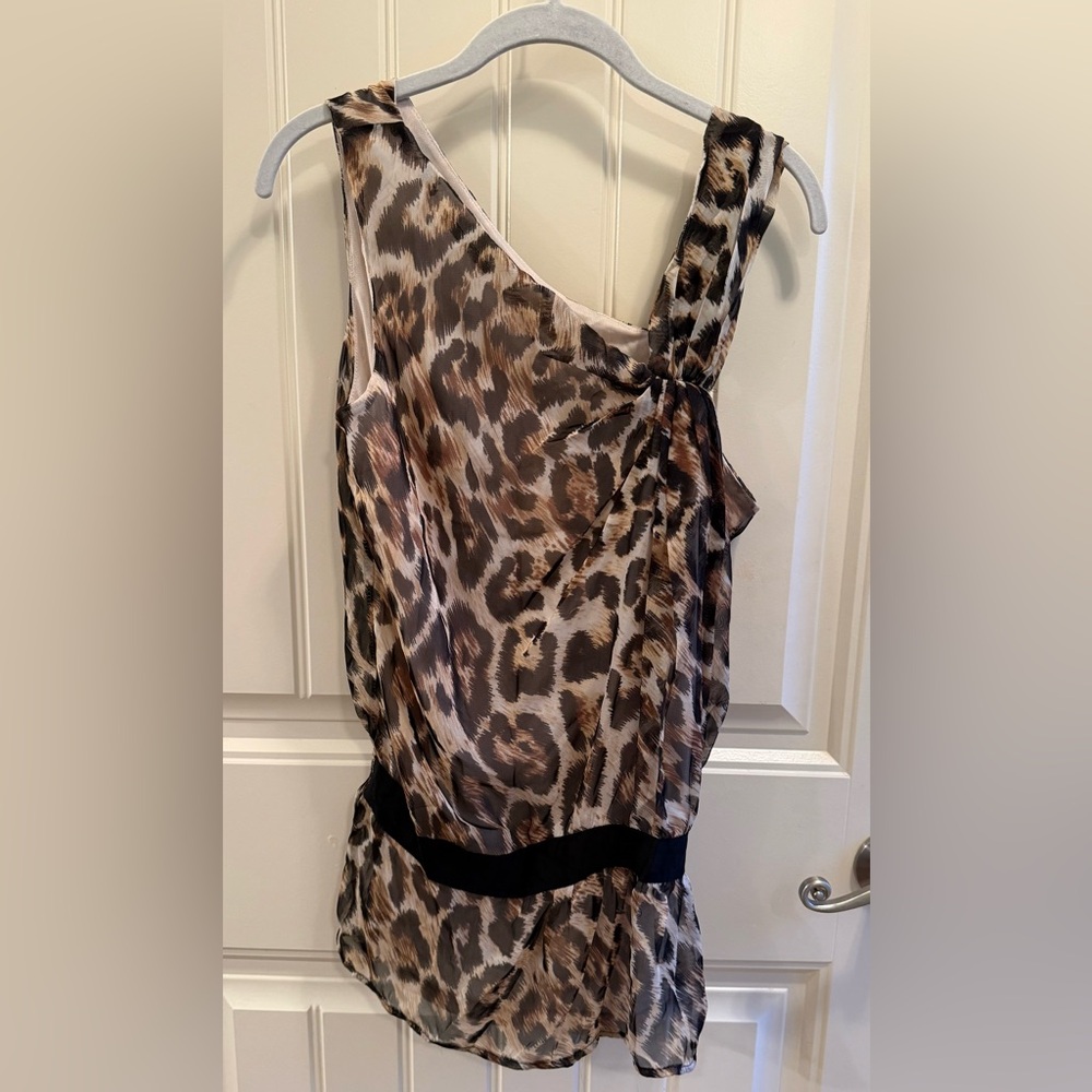 Lucy & Co Leopard Print Sleeveless Top